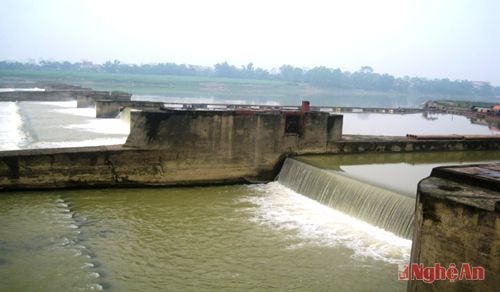 Đập Ba-ra Đô Lương.