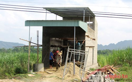 Căn nhà xây dựng trái phép tại khu vực Na Khốm, xã Châu Quang.