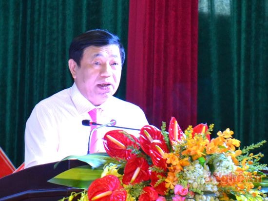 Đồng chí Nguyễn Xuân Đường phát biểu chỉ đạo đại hội