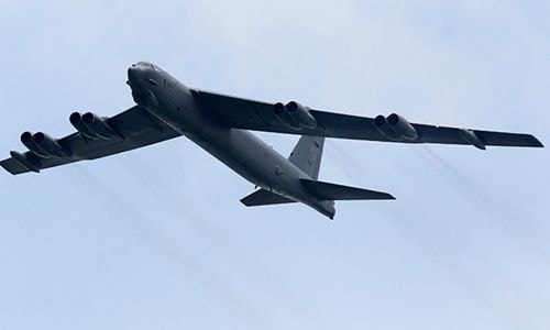 Máy bay ném bom B-52 của Mỹ. Ảnh: Reuters.