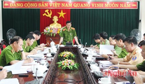 Toàn cảnh buổii làm việc