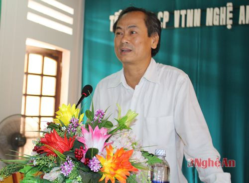 Tiến sỹ Nguyễn Thiên Lương (Vụ KHCN và Môi trường, Bộ NN&PTNT) giới thiệu về giống lúa thuần LH1, LH2