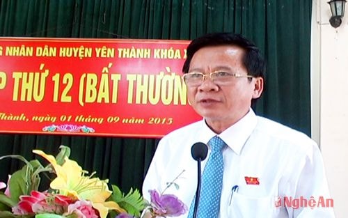 Đồng chí Phan Văn Tuyên- Phó bí thư huyện ủy được bầu giữ chức Chủ tịch UBND huyện Yên Thành.