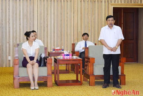 Đồng chí Nguyễn Xuân Đường khẳng định quyết tâm đổi mới phong cách, lề lối làm việc của các đồng chí lãnh đạo tỉnh, cán bộ, nhằm đem lại nhiều hiệu quả mới, phục vụ nhân dân tốt hơn. 