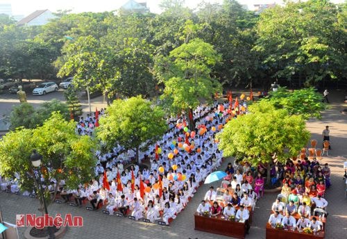 Toàn cảnh buổi lễ khai giảng năm học mới.
