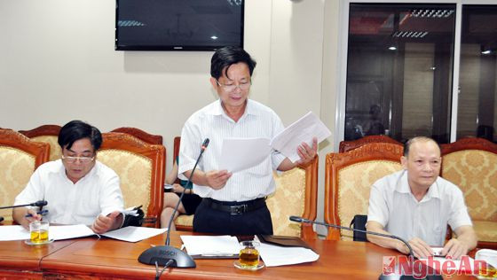 Đại diện Thường trực HĐND huyện Nghi Lộc tham gia y kiến góp ý vào dự thảo luật 