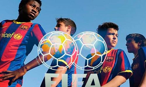 Những tài năng trẻ nước ngoài lần lượt rời La Masia vì FIFA.