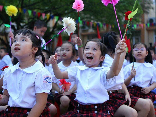 Học sinh chỉ đóng bảo hiểm y tế 6 tháng một lần. 