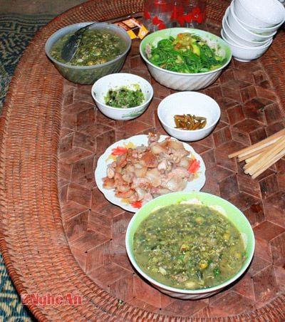 Món nhọc trong mâm cơm người vùng cao.