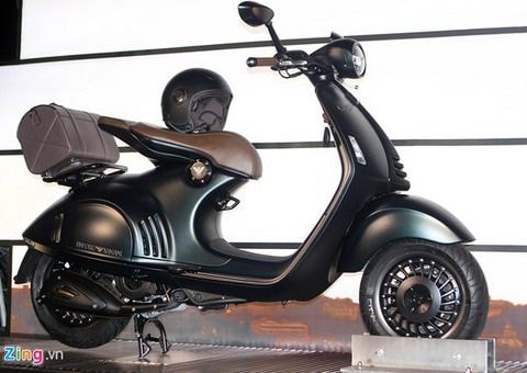    Vespa 946 Emporio Armani giá 405 triệu đồng