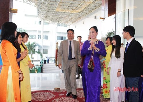 Đây là lần thứ 2 kể từ tháng 4/2014 đồng chí Đinh Thị Lệ Thanh thay mặt UBND tỉnh Nghệ An tổ chức xúc tiến quảng bá du lịch tại vùng Đông Bắc Thái Lan
