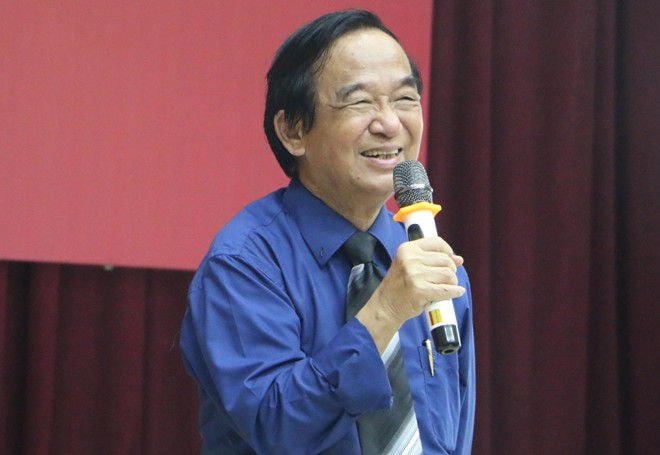  GS Nguyễn Lân Dũng.