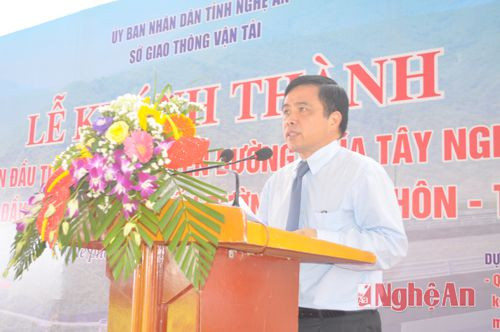 Đồng chí Huỳnh Thanh Điền, Phó Chủ tịch UBND tỉnh đánh giá cao sự nỗ lực của chủ đầu tư và đơn vị thi công thực hiện dự án