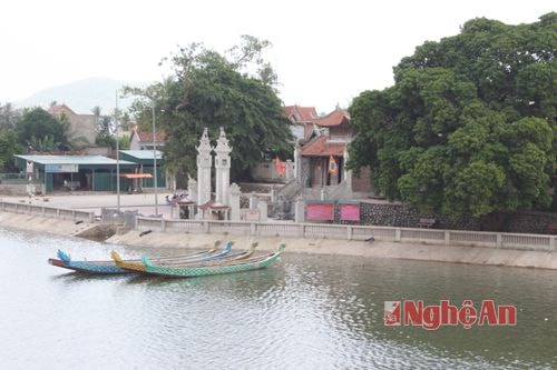 Gần ngàn năm nay, dẫu hoàn cảnh có đổi thay theo năm tháng, thăng trầm lịch sử có tác động như thế nào đến con người và quê hương Hoàng Mai thì đền Cờn vẫn còn đó, vẫn lưu luyến mãi trong lòng người xứ Nghệ và khách thập phương