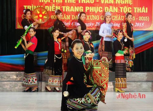 Phần thi trang phục góp phần ngợi ca vẻ đẹp của người phụ nữ Thái