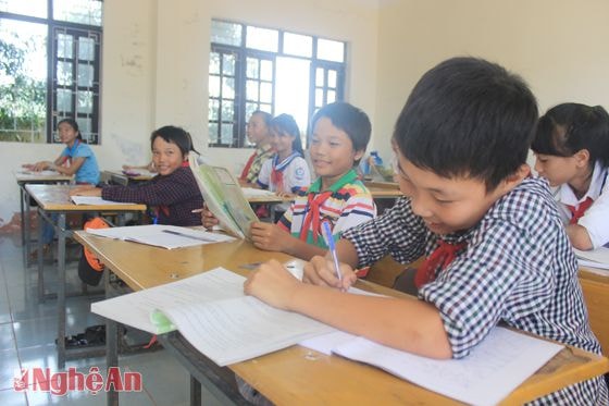 Giờ học của học sinh Trường THCS Tiến - Thiết.
