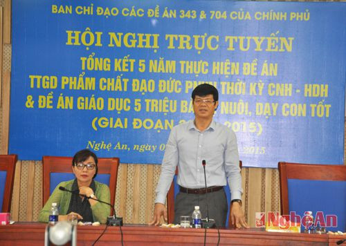 Đồng chí Lê Xuân Đại - Phó Chủ tịch Thường trực UBND tỉnh chủ trì hội nghị. 