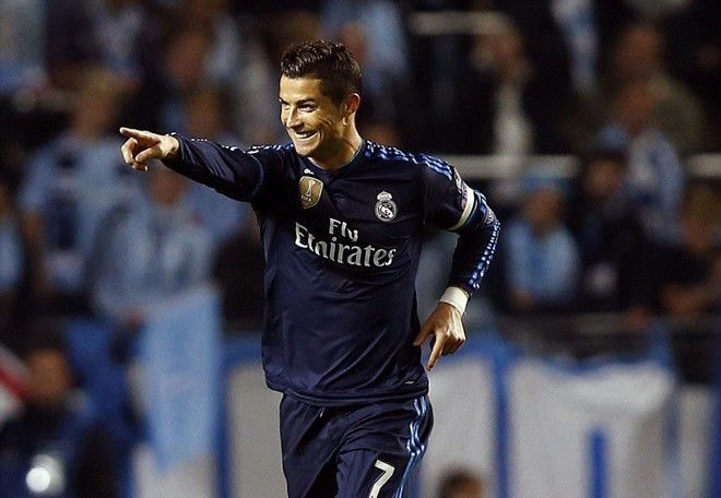 Ronaldo trở thành tâm điểm sau loạt trận thứ 2, vòng đấu bảng Champion League 2015 – 2016. Ảnh Internet