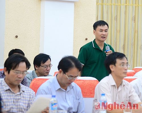 Đại diện Báo Tuổi Trẻ thường trú tại Nghệ An đặt câu hỏi về các trường hợp chưa được giải quyết chế độ chính sách cho người có công.