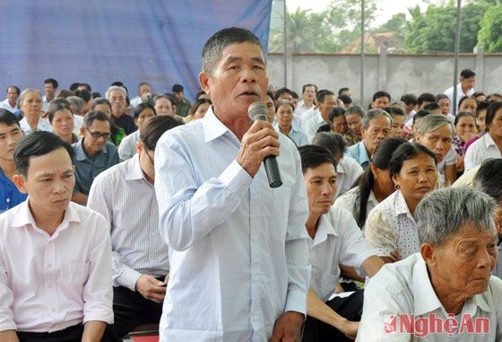 Cử tri xóm 12 (Hoa Sơn) kiến nghị việc tăng cường xây dựng hệ thống cầu cống, đảm bảo an toàn trong mùa mưa lũ.