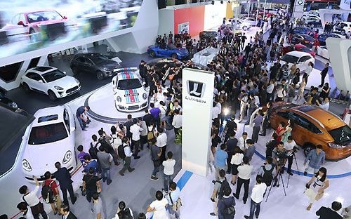 Tại triển lãm lần này, người tiêu dùng sẽ có dịp tiếp cận một loạt mẫu xe mới được xem là “chiến lược” của các hãng xe nhập khẩu.