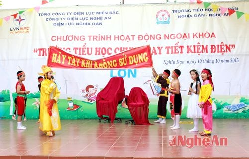 Kịch sân khấu tuyên truyền tiết kiệm điện