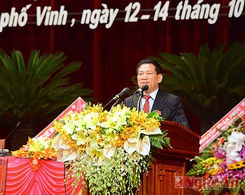 Đồng chí Hồ Đức Phớc - Bí thư Tỉnh uỷ chủ trì phiên trù bị Đại hội.