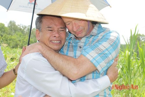 Ông Bùi Bác Văn, người bắt viên phi công và Thomas