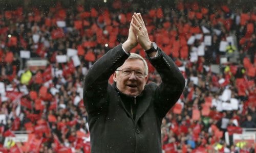 Ferguson trong trận đấu cuối cùng dẫn dắt Man Utd tại Old Trafford. Ảnh: Reuters.