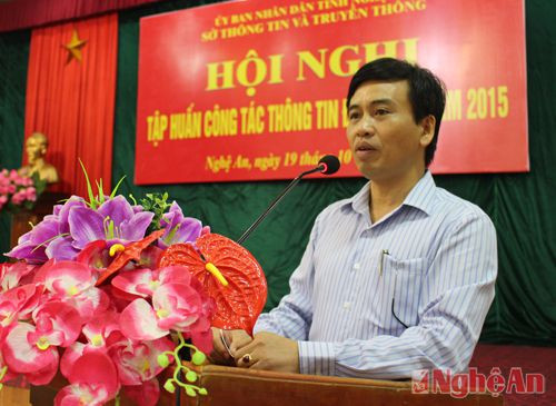 Đồng chí Nguyễn Bá Hảo - Phó Giám đốc Sở TT - TT khai mạc buổi tập huấn.