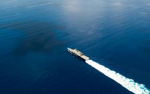 Tàu USS Fort Worth của Mỹ tuần tra tại Biển Đông hồi tháng 5. Ảnh: U.S. Pacific Fleet 