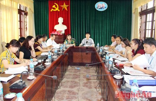 Quang cảnh buổi làm việc