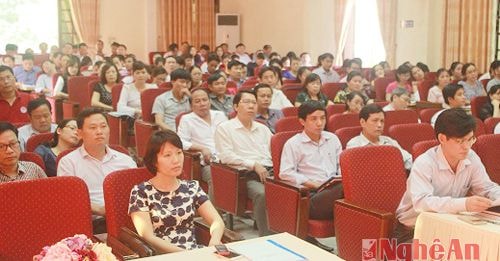 Các học viên tham gia lớp tập huấn