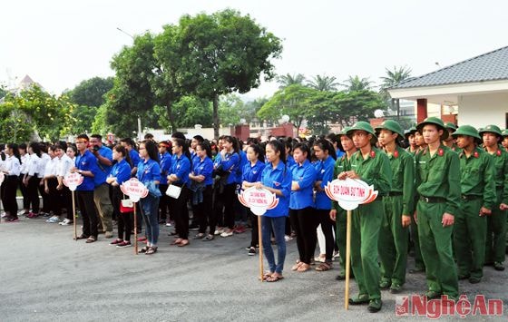 Đông đảo ĐVTN tham gia ngày hội.