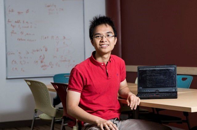 Bùi Gia Khuyến, sinh viên Việt Nam vừa giành giải cuộc thi viết luận Global Peter Drucker Challenge 2015. Ảnh: Tufts.edu