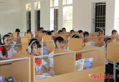 Tiết học tiếng Anh ở Trường THCS Quang Trung (TP. Vinh).