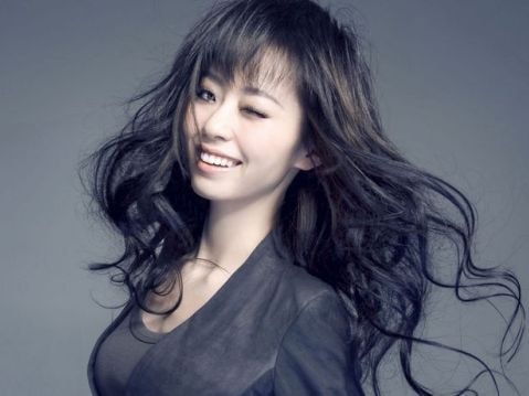 Trương Lương Dĩnh hiện là một trong những ca sĩ tài năng bậc nhất của Trung Quốc