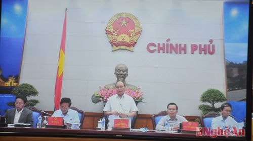 Phó Thủ tướng Nguyễn Xuân Phúc yêu cầu làm rõ trách nhiệm các cấp, ngành, đia phương để xảy ra tình trạng vi phạm pháp luật trong hoạt động khai thác cát, sỏi trên sông và cửa biển