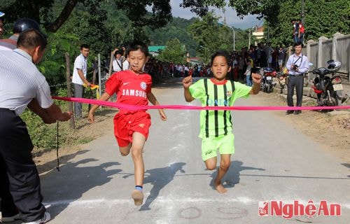 Môn điền kinh có lượng vận động viên tham gia thi đấu đông nhất với 176 VĐV.