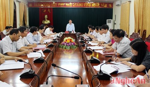 Quang cảnh buổi làm việc