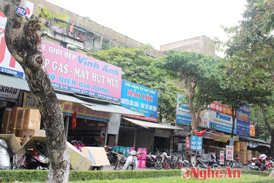 Dãy ốt trước đường Quang Trung sawop tới thành phố sẽ giải tỏa