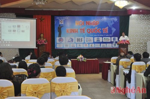 Quang cảnh buổi tập huấn