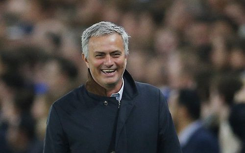 Mourinho tìm lại niềm vui. Ảnh: Reuters.