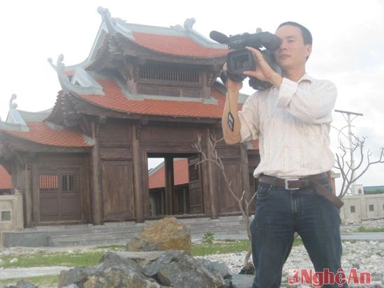 Tác giả tác nghiệp trên Đảo Song Tử Tây, Quần Đảo Trường Sa.