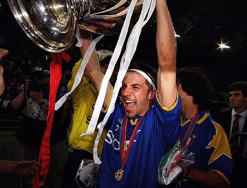  Del Piero đã cùng Juventus nếm trải những vinh quang tột đỉnh, cũng như những cay đắng tột cùng