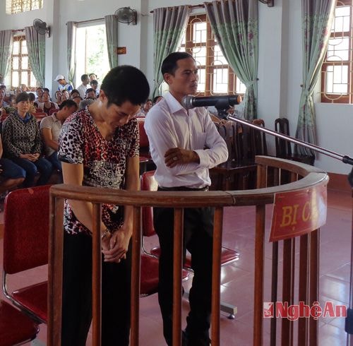 Hai bị cáo Nguyễn Ngọc Sơn và Nguyễn Thanh Bình cùng phạm tội trộm cắp tài sản