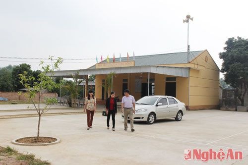 Nhờ phát huy tốt quy chế dân chủ cơ sở, nhà văn hóa xóm Minh Hồng, xã Minh Hợp, Quỳ Hợp được xây dựng hoàn toàn tự kinh phí đóng góp của nhân dân