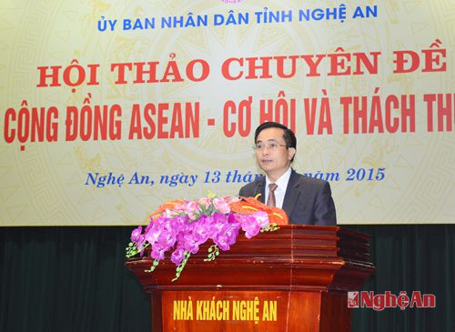 Đồng chí Lê Ngọc Hoa – Phó Chủ tịch UBND tỉnh phát biểu chào mừng hội thảo, khẳng định Nghệ An có đủ điều kiện tự nhiên và đảm bảo cơ sở hạ tầng để hội nhập và phát triển. 