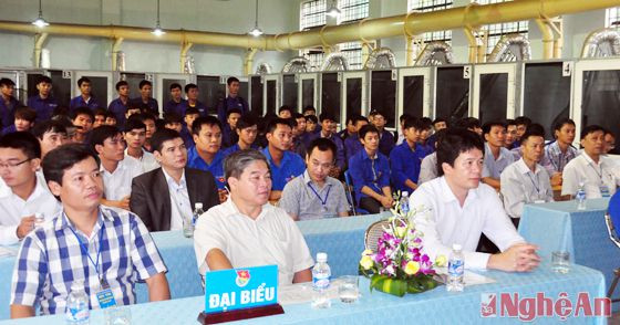 Các đại biểu và thí sinh tại hội thi