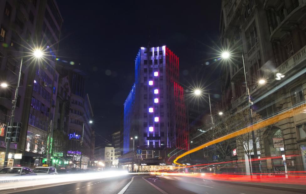 Một tòa cao ốc tại Belgrade, Serbia.